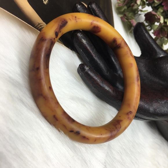 Vintage Matte Mississippi Mud Bakelite Bangle - Picture 3 of 7